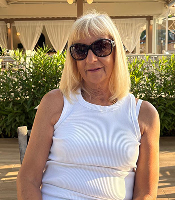 Karen Lowe